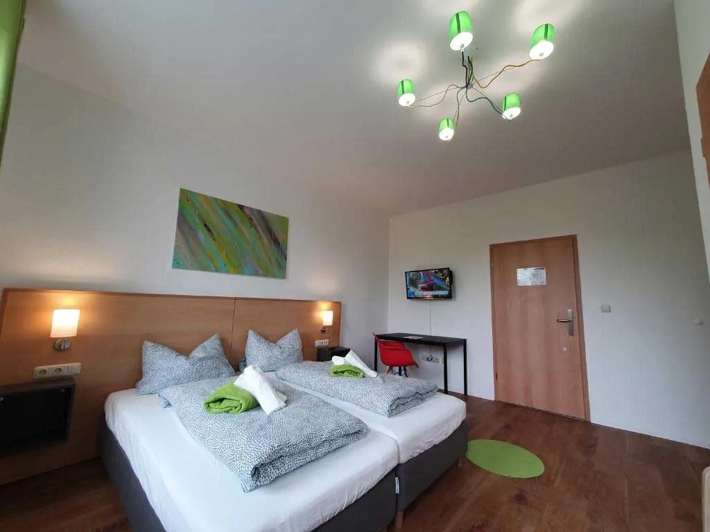 Standard-Doppelzimmer im Hotel Biebertal